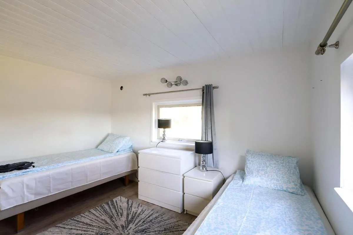 8 Beds - Workers Dream Home - Free Parking - Wifi Gothenburg 0*,