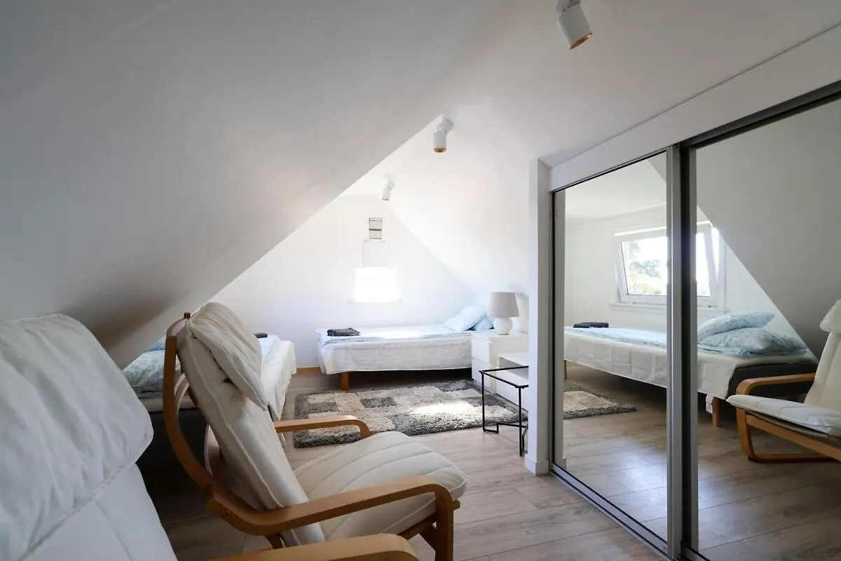 8 Beds - Workers Dream Home - Free Parking - Wifi Gothenburg Sweden