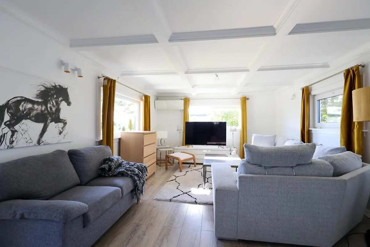 Villa 8 Beds - Workers Dream Home - Free Parking - Wifi Gothenburg
