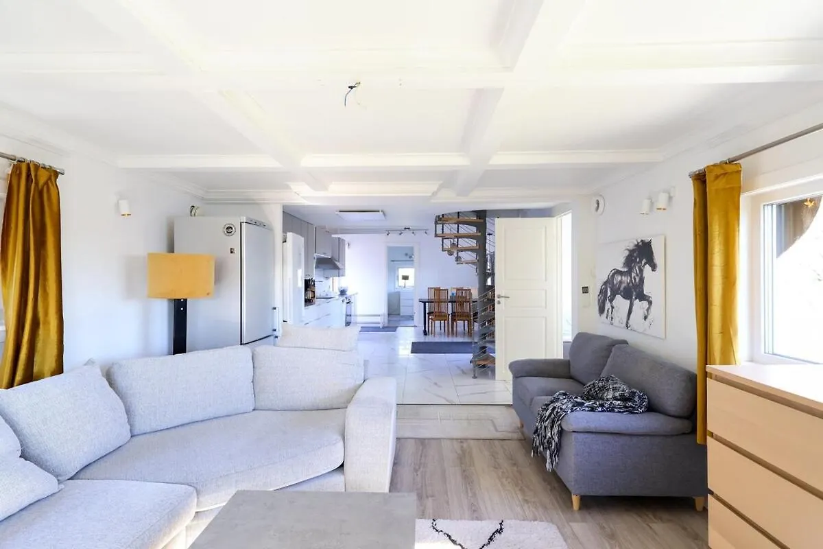 8 Beds - Workers Dream Home - Free Parking - Wifi Gothenburg